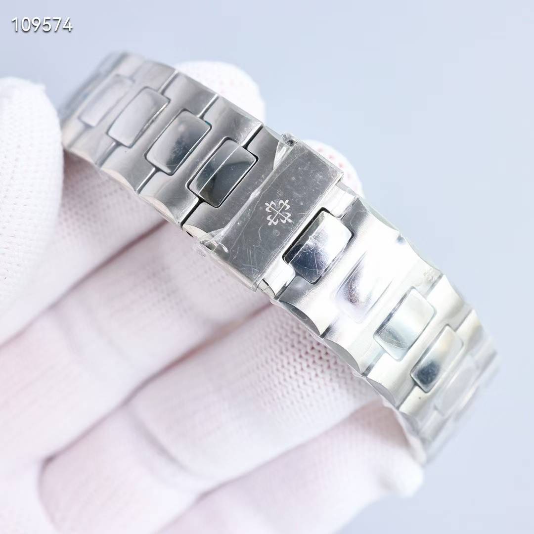 파텍필립 노틸러스 퍼페츄얼 캘린더 바게뜨 다이아 그린컬러 시계 워치